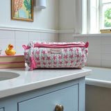 TWIZZELL - MINI QUILTED WASH BAG/PENCIL CASE - PINK STARS